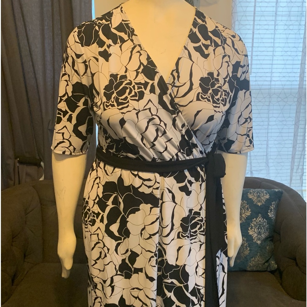 WRAP DRESS